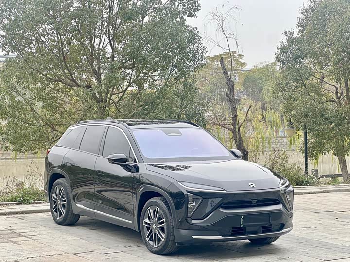 Фото 3 - Nio ES6