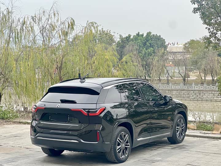 Фото 6 - Nio ES6