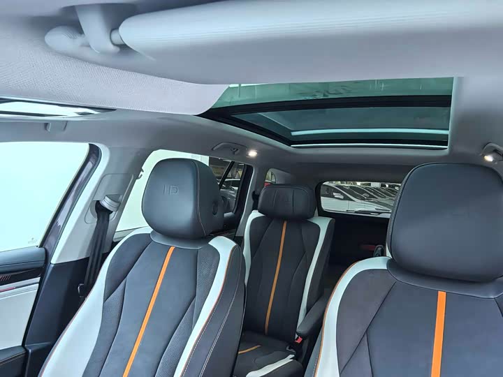 Фото 9 - Volkswagen ID.6 Crozz