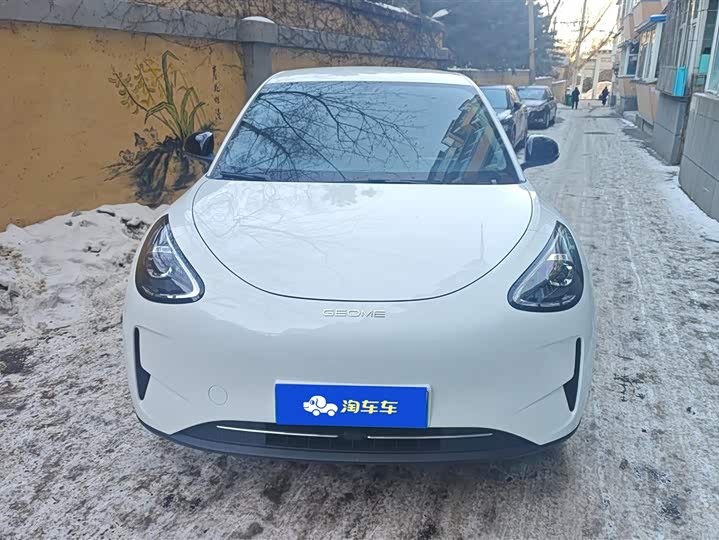 Фото 2 - Geely Galaxy Geome