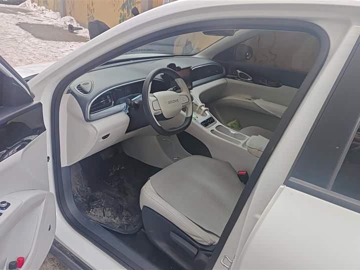 Фото 9 - Geely Galaxy Geome