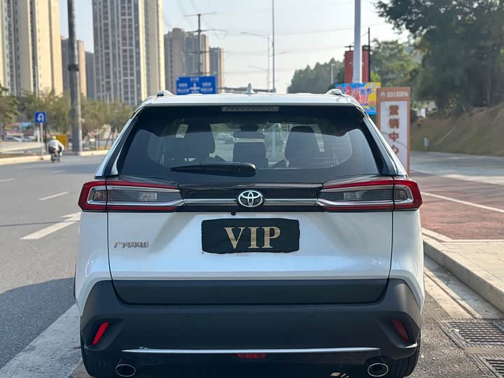 Фото 5 - Toyota Wildlander