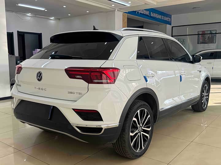 Фото 6 - Volkswagen T-Roc