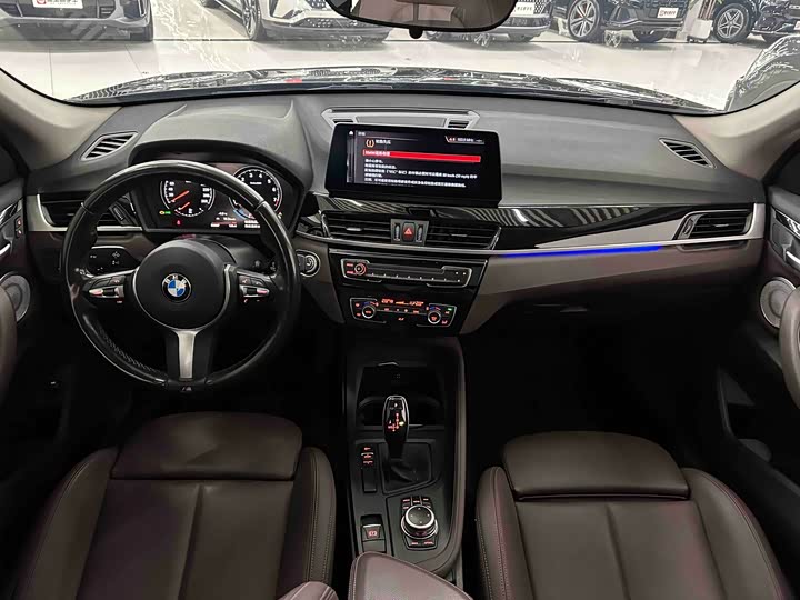 Фото 8 - BMW X1