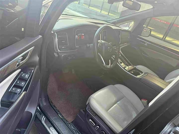 Фото 3 - GAC Trumpchi M8