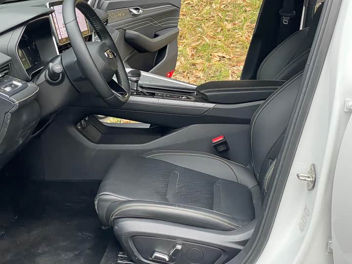 Фото 6 - Geely Preface