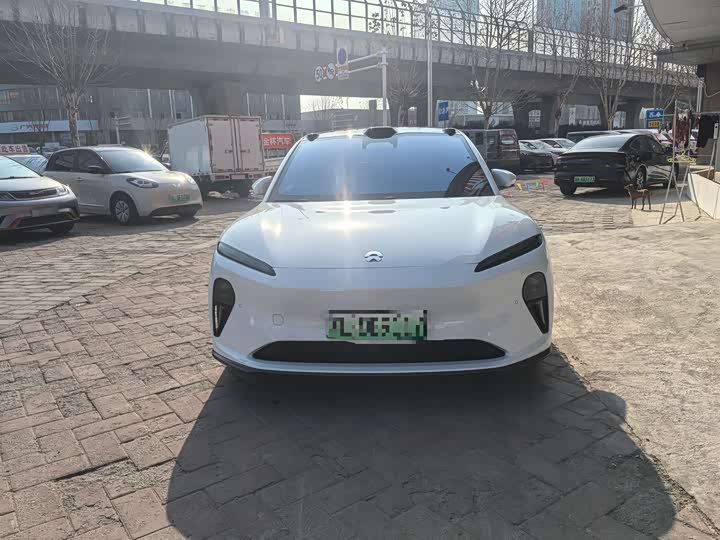 Фото 2 - Nio ET5