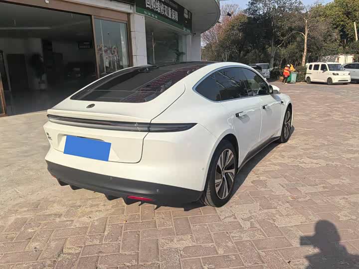 Фото 8 - Nio ET5