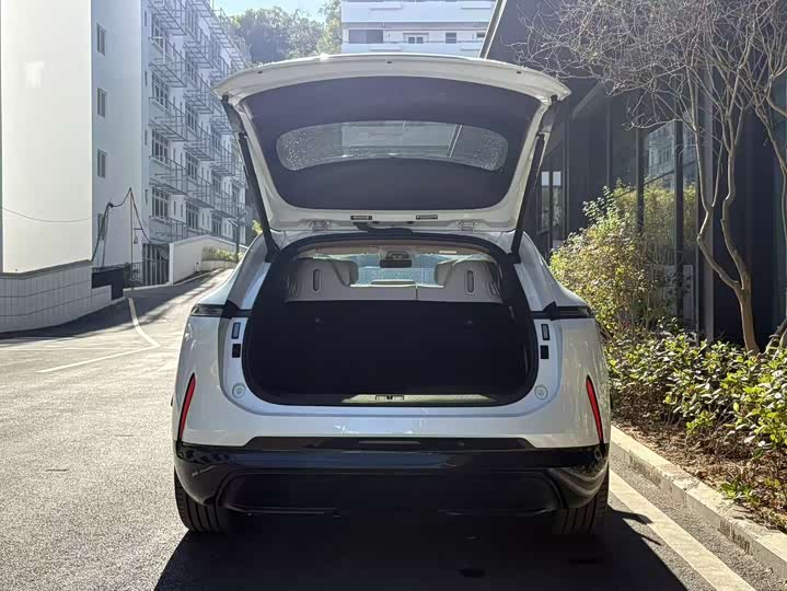 Фото 6 - Avatr 07