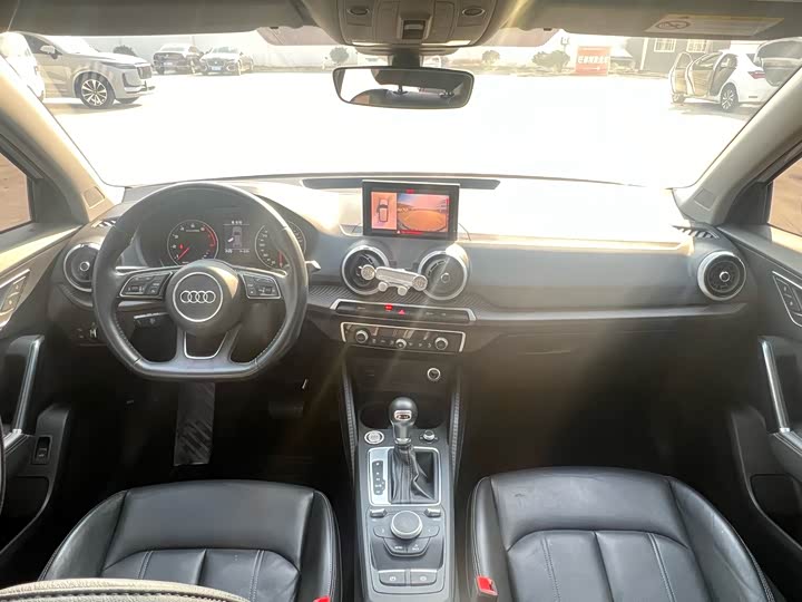 Фото 5 - Audi Q2L