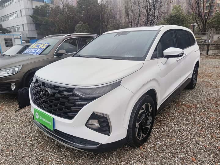 Фото 2 - Hyundai Custo