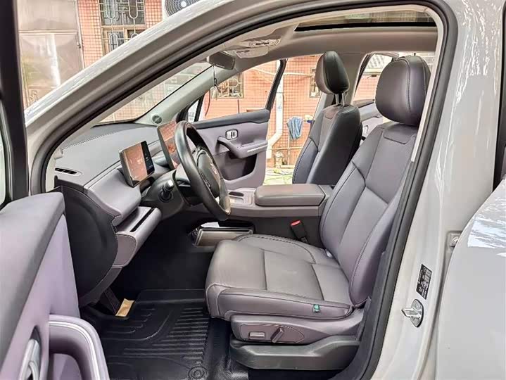 Фото 3 - Leapmotor C10