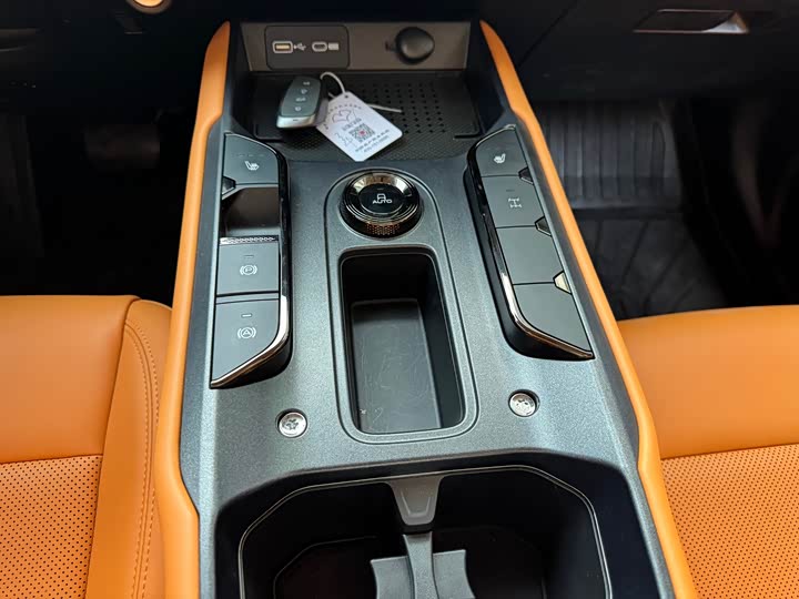 Фото 9 - Haval Raptor