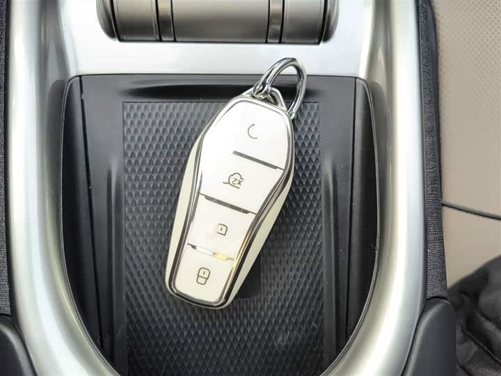 Фото 9 - BYD Dolphin