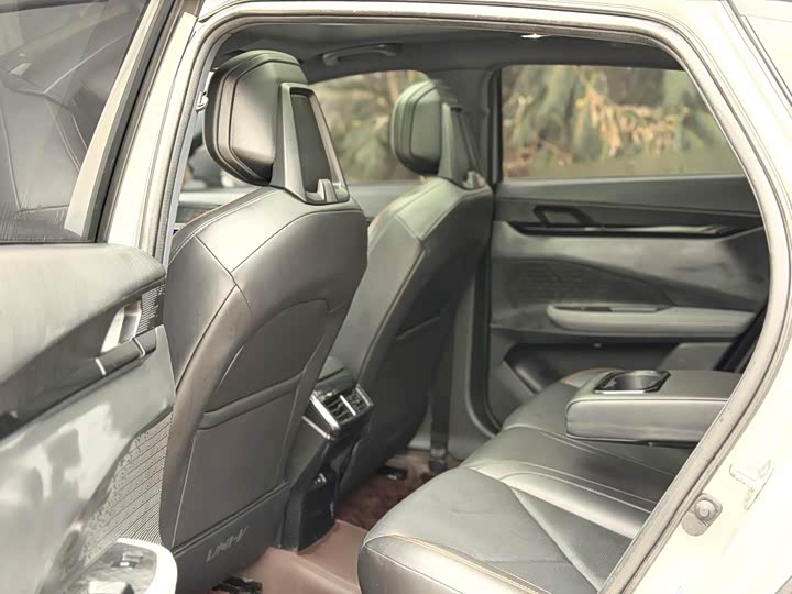 Фото 6 - Changan UNI-V