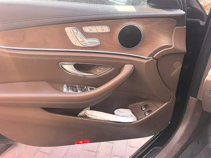 Фото 7 - Mercedes-Benz E-Class Hybrid