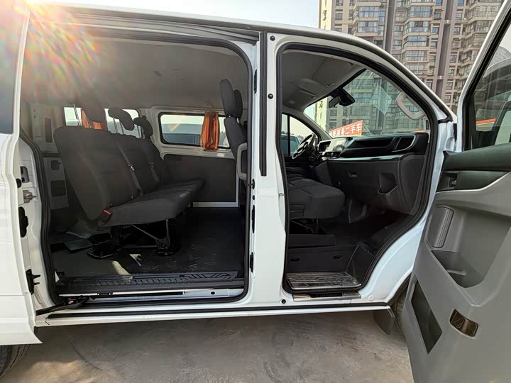 Фото 6 - Ford Transit