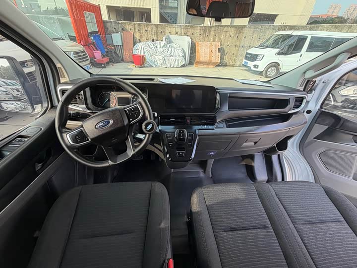 Фото 8 - Ford Transit