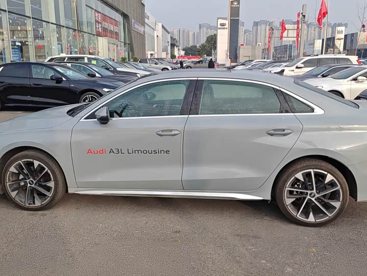 Фото 2 - Audi A3