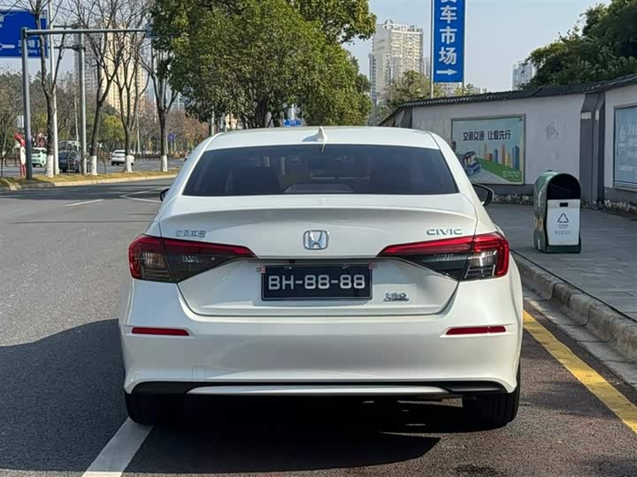 Фото 6 - Honda Civic