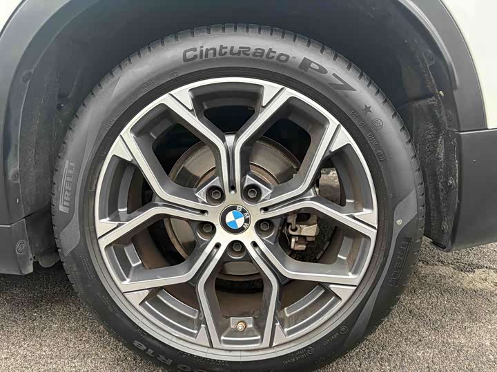 Фото 4 - BMW X1