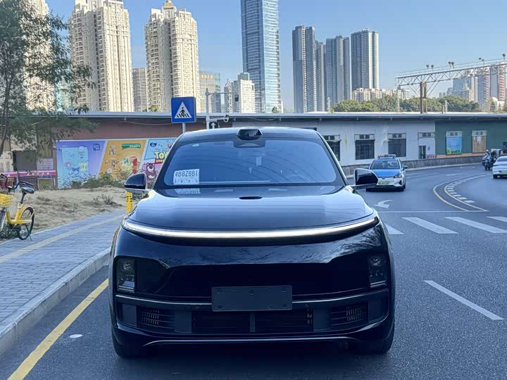 Фото 2 - LiXiang L9