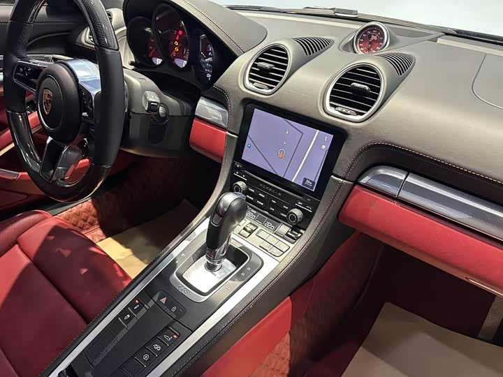 Фото 8 - Porsche 718