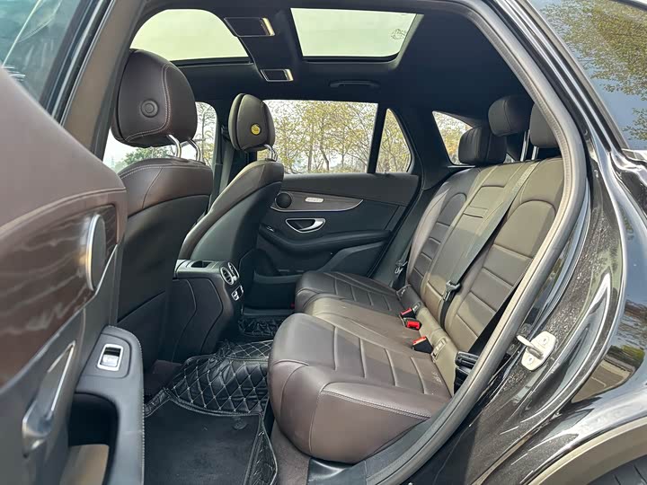 Фото 9 - Mercedes-Benz GLC-Class