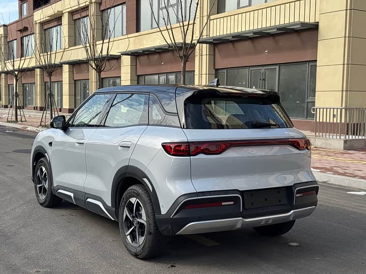 Фото 7 - BYD Yuan Up