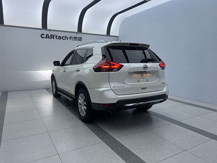 Фото 4 - Nissan X-Trail