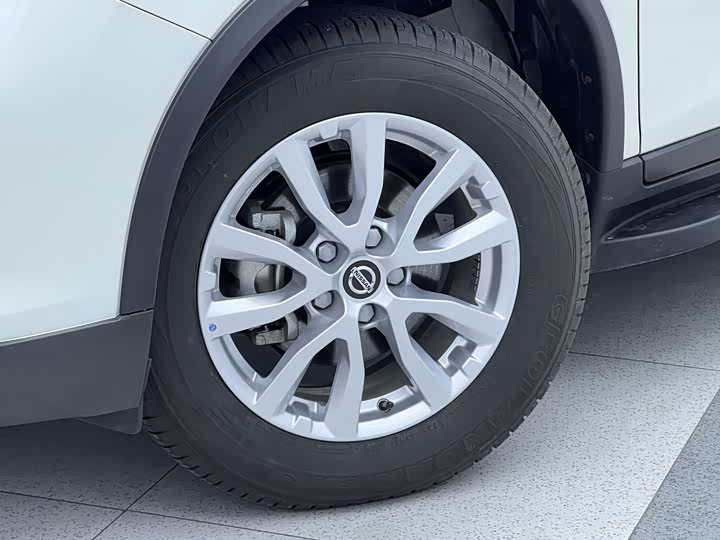 Фото 7 - Nissan X-Trail