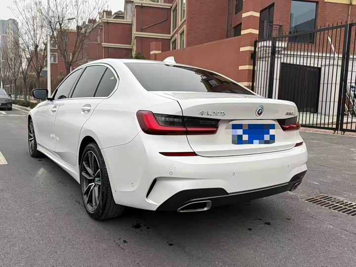 Фото 9 - BMW 3 Series