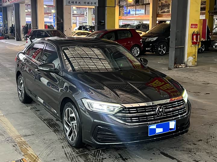 Фото 3 - Volkswagen Sagitar L