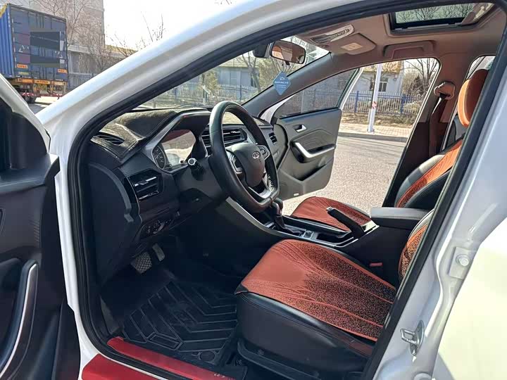 Фото 4 - Chery Tiggo 3x