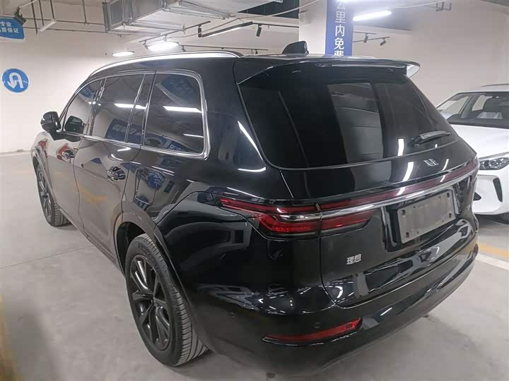 Фото 5 - LiXiang One