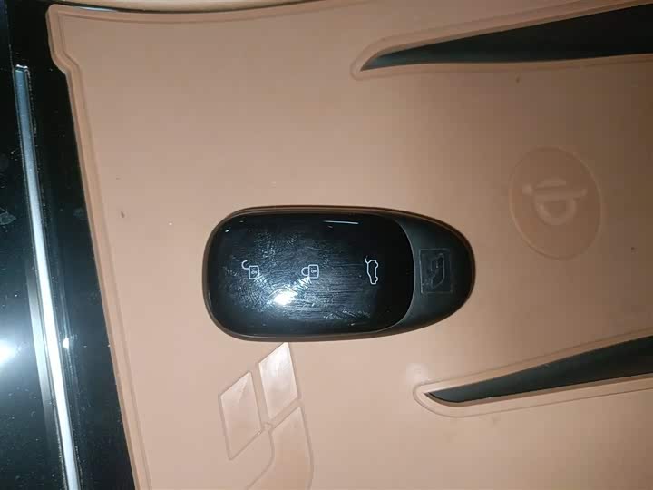 Фото 9 - LiXiang One