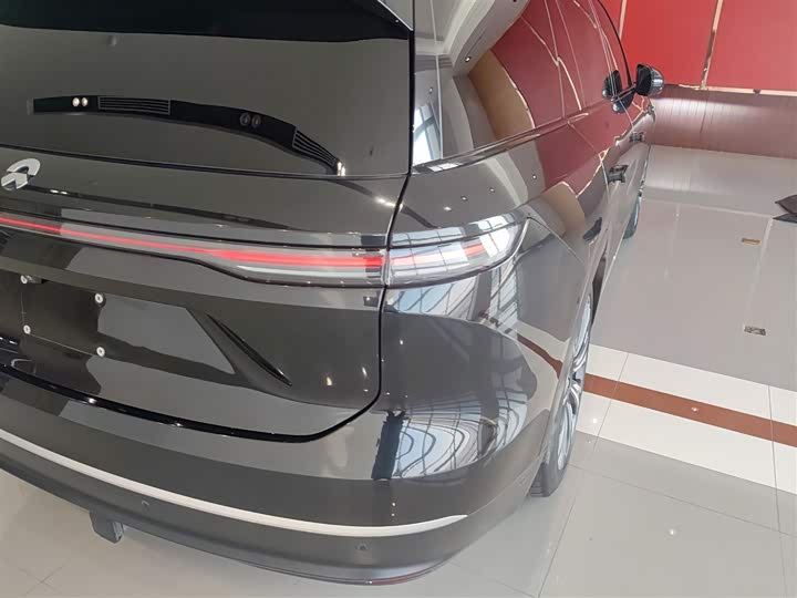 Фото 8 - Nio ES8