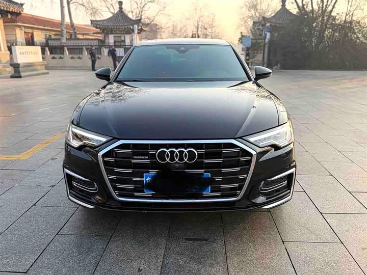 Фото 3 - Audi A6L