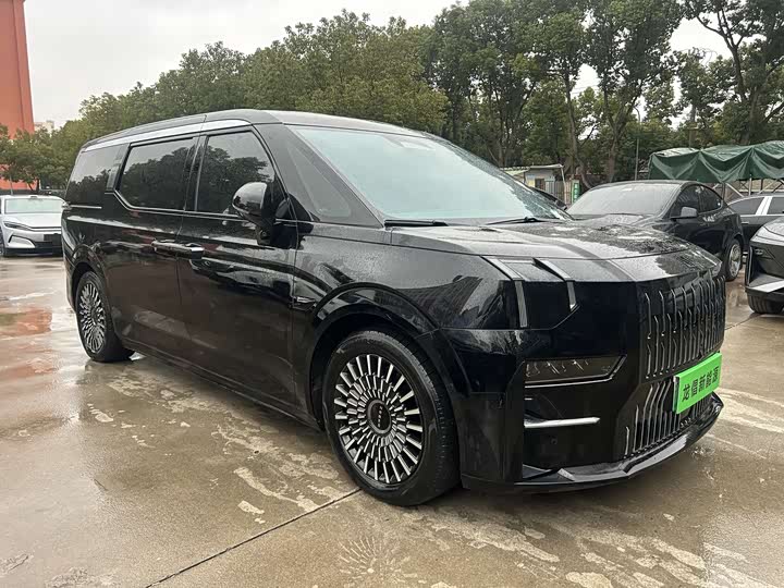 Фото 3 - Zeekr 009