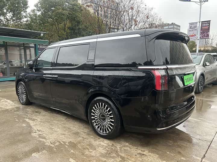 Фото 9 - Zeekr 009