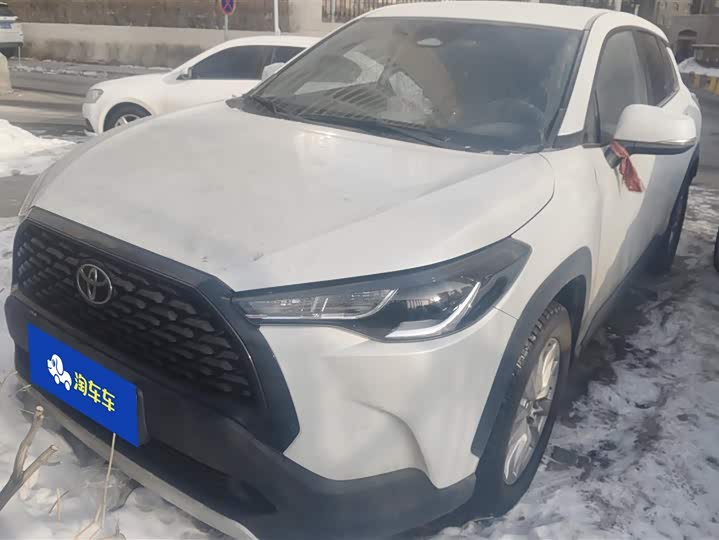 Фото 2 - Toyota Corolla Cross