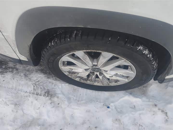 Фото 6 - Toyota Corolla Cross