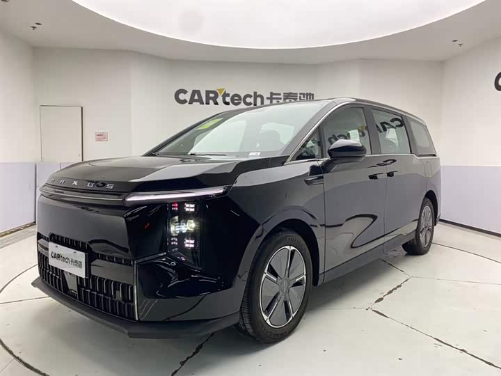 Фото 1 - Maxus Mifa 7