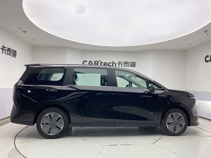 Фото 4 - Maxus Mifa 7