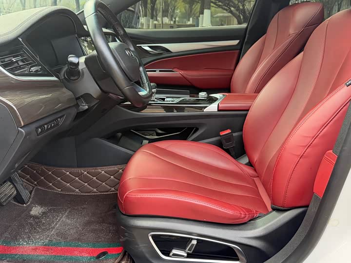 Фото 9 - Geely Emgrand GT