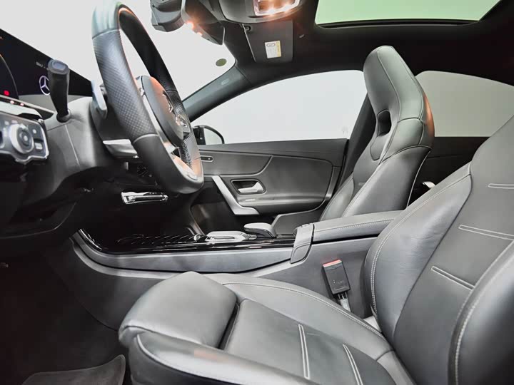 Фото 7 - Mercedes-Benz CLA-Class