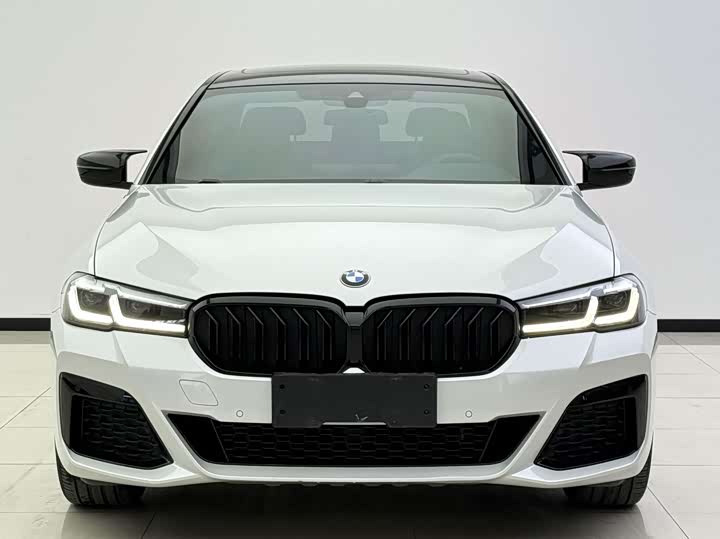 Фото 2 - BMW 5 Series
