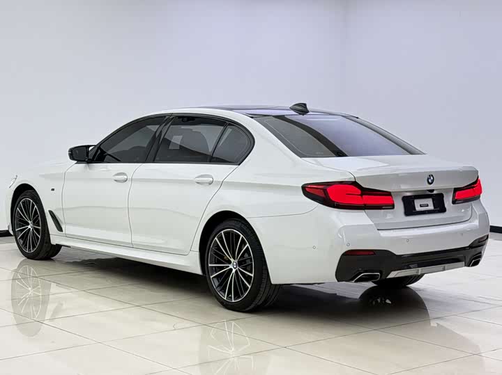 Фото 7 - BMW 5 Series