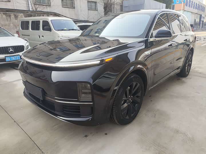 Фото 1 - LiXiang L8