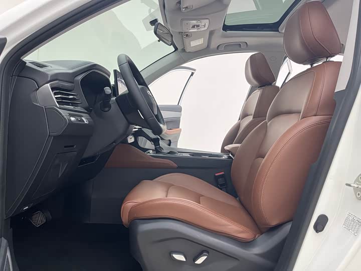 Фото 7 - Geely Vision X6